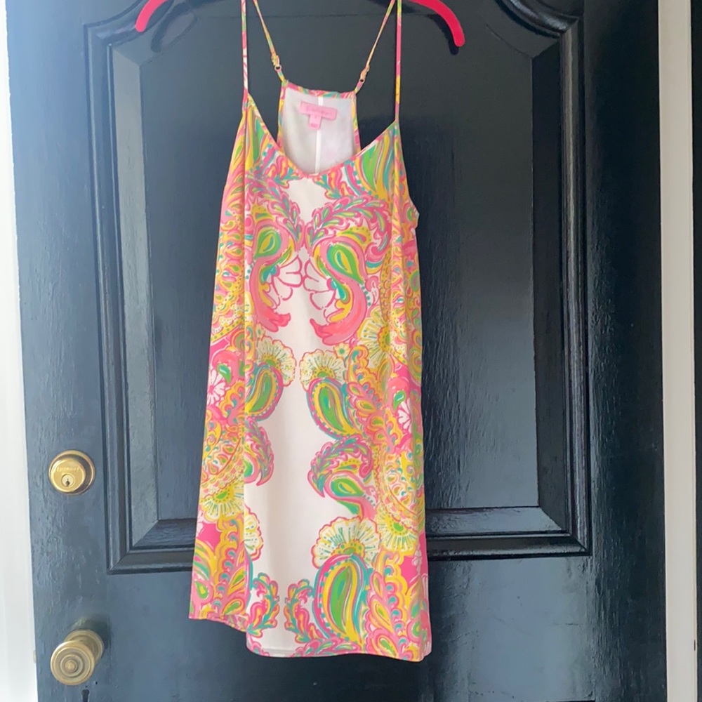 Such a pretty dress!